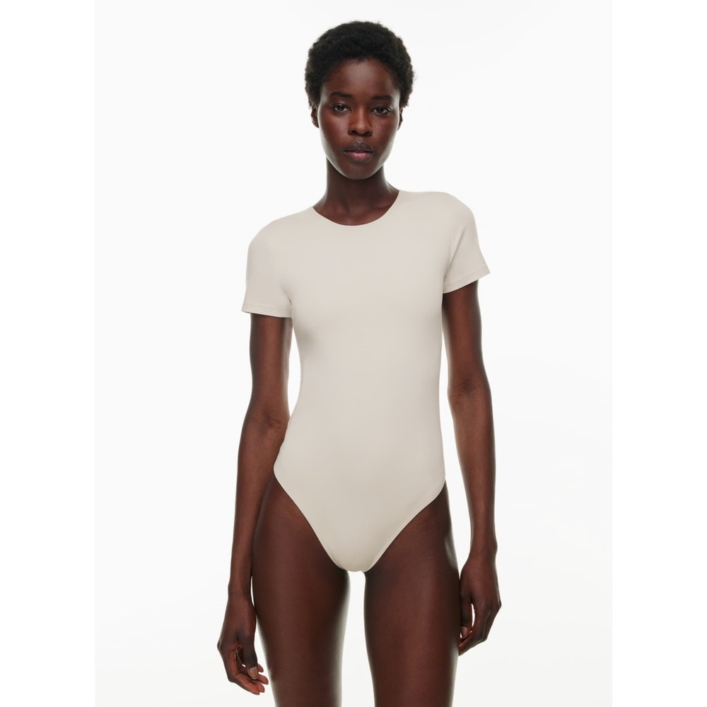 ARITZIA CONTOUR T SHIRT BODYSUIT